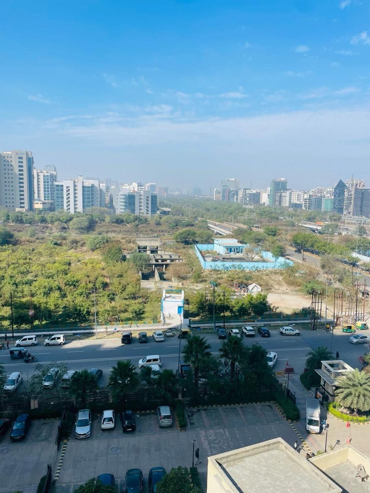 Dream Vibes Studio Apartment Noida Exterior photo